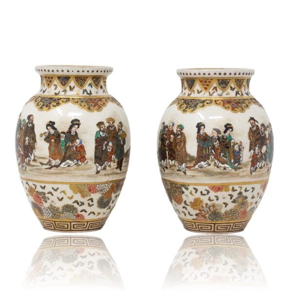 Side of the Satsuma vase pair