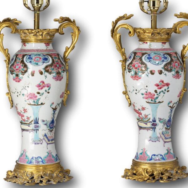 Close up of the chinese porcelain vases